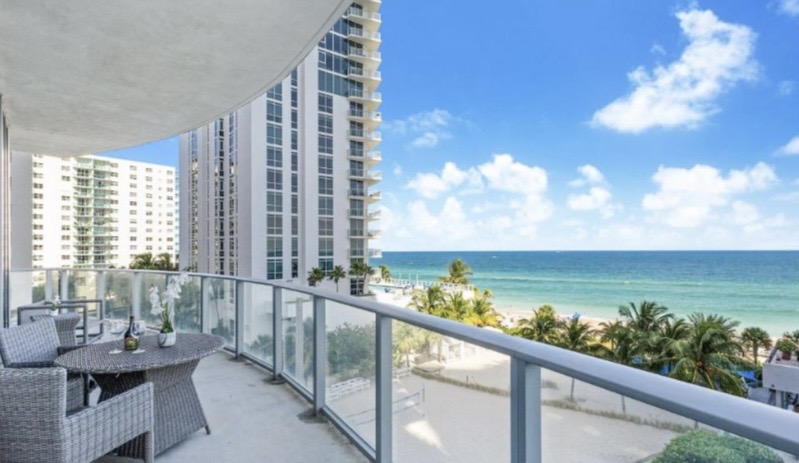 Luxury oceanfront vacation rental balcony